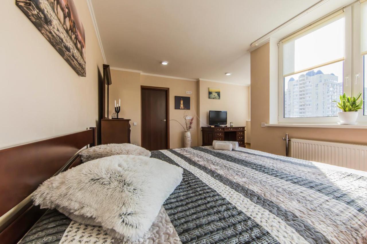 Super Comfort Flat For You Near The Metro. Kiev Exteriör bild