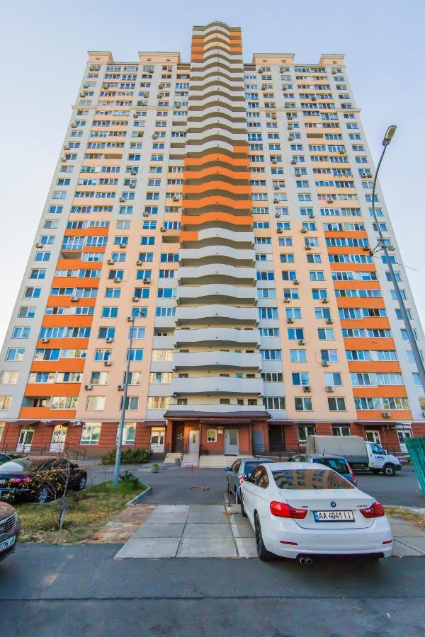 Super Comfort Flat For You Near The Metro. Kiev Exteriör bild