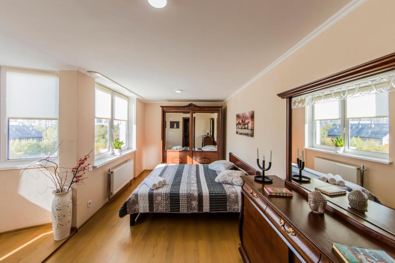 Super Comfort Flat For You Near The Metro. Kiev Exteriör bild