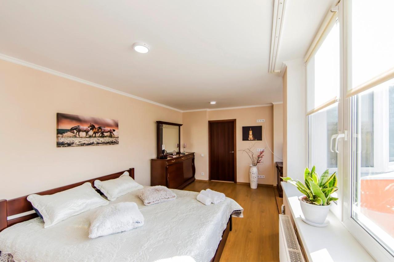Super Comfort Flat For You Near The Metro. Kiev Exteriör bild