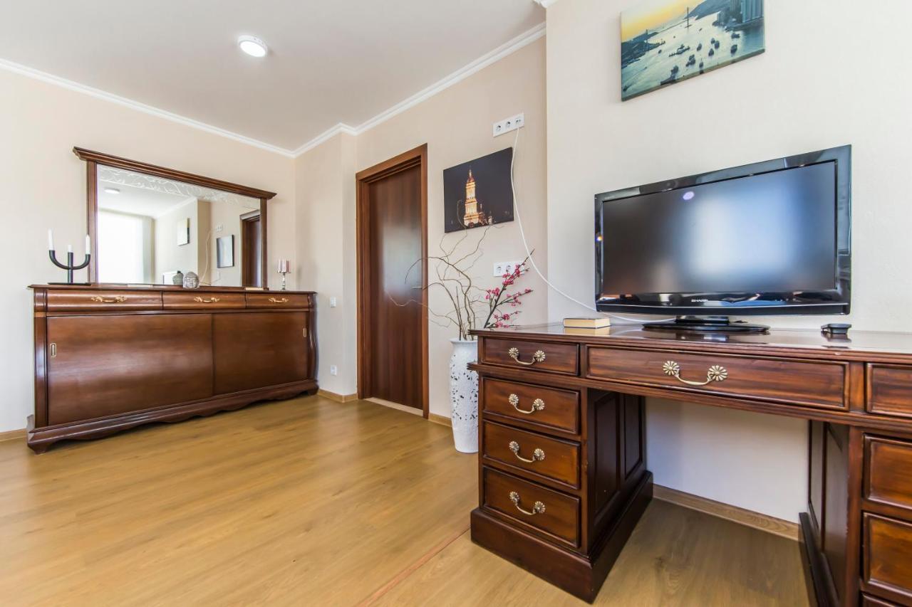 Super Comfort Flat For You Near The Metro. Kiev Exteriör bild