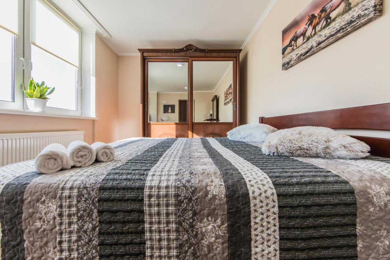 Super Comfort Flat For You Near The Metro. Kiev Exteriör bild