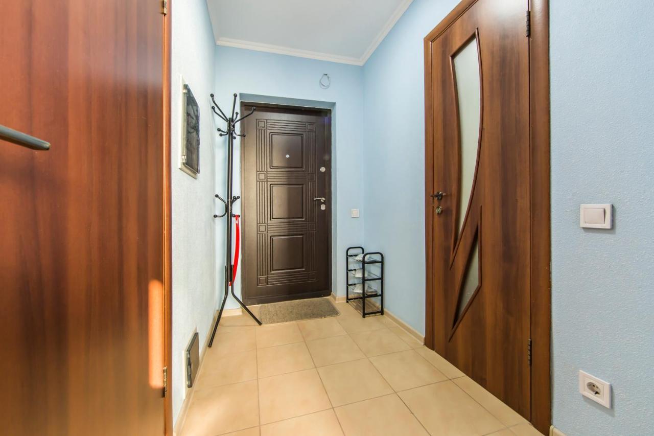 Super Comfort Flat For You Near The Metro. Kiev Exteriör bild