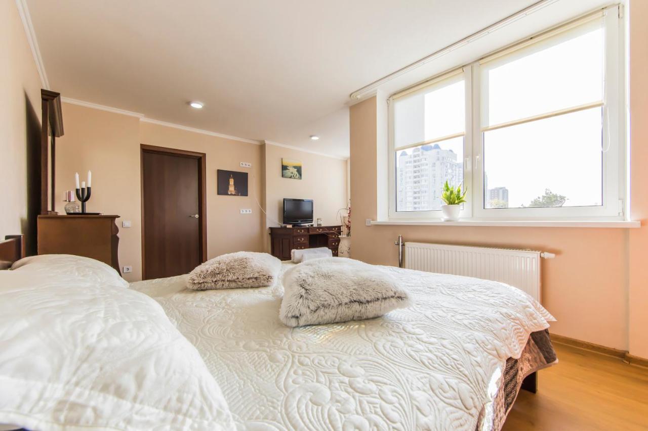 Super Comfort Flat For You Near The Metro. Kiev Exteriör bild