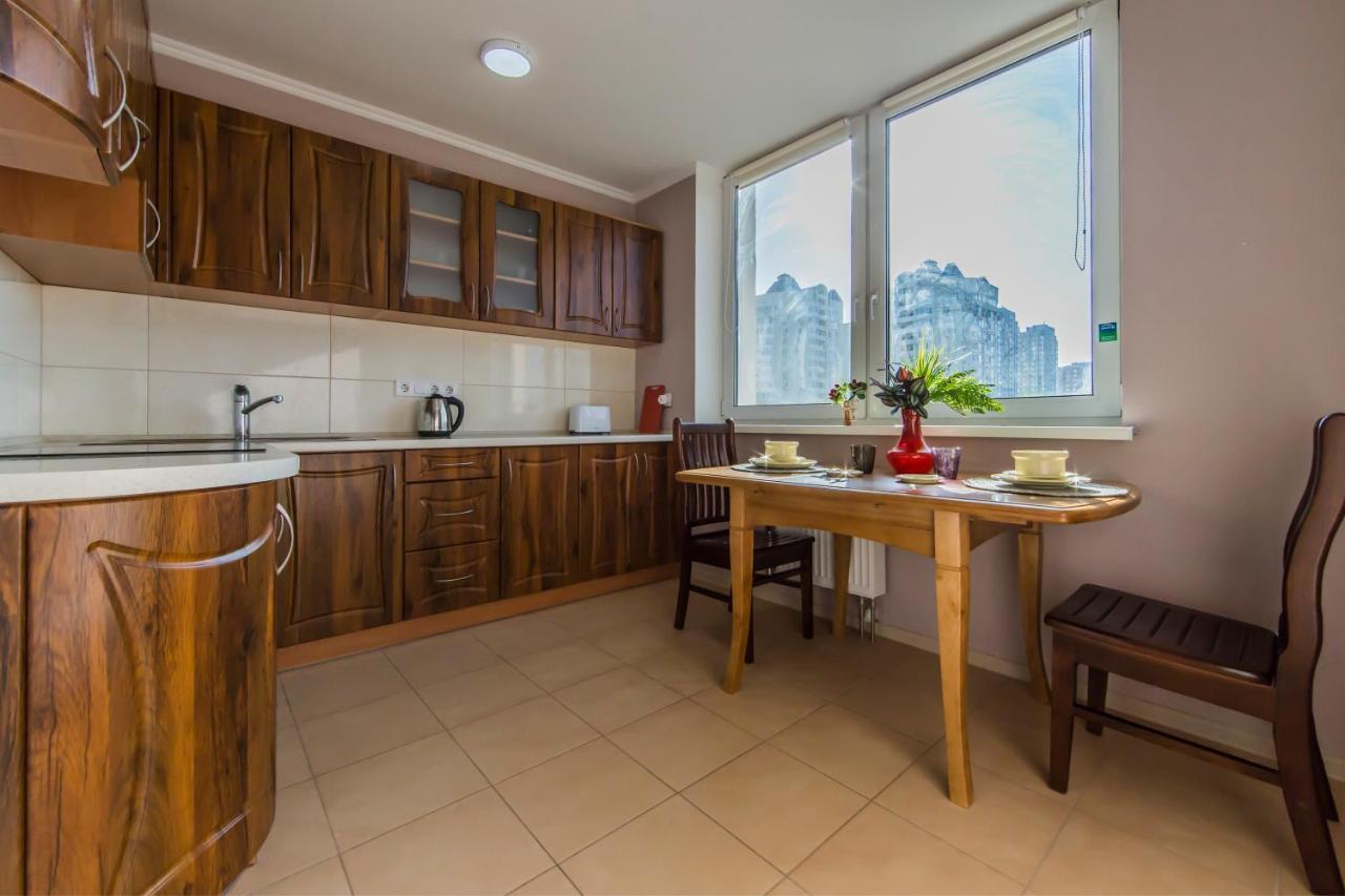 Super Comfort Flat For You Near The Metro. Kiev Exteriör bild