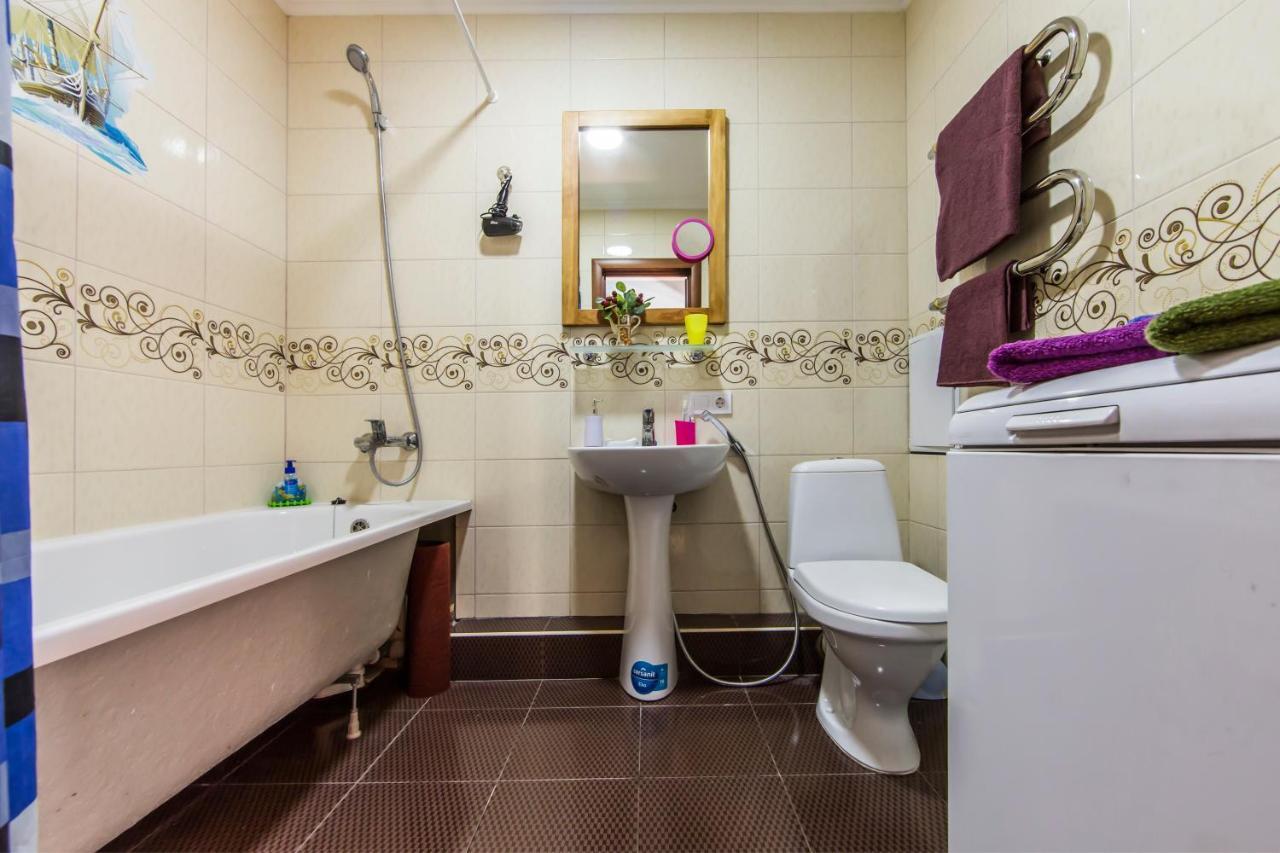 Super Comfort Flat For You Near The Metro. Kiev Exteriör bild